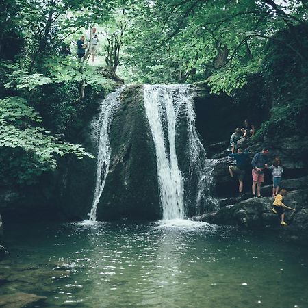 Central Malham Wellbeing Escape With Hot Tub Sleeps 8 Exteriér fotografie