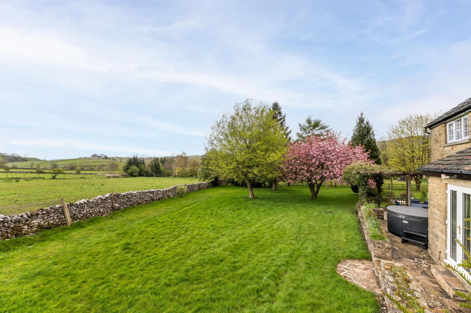 Central Malham Wellbeing Escape With Hot Tub Sleeps 8 Exteriér fotografie