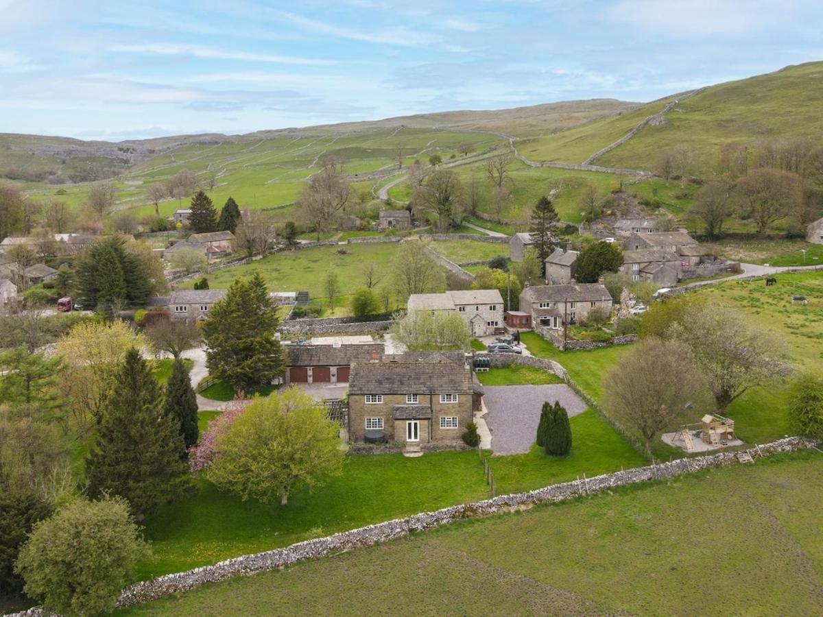 Central Malham Wellbeing Escape With Hot Tub Sleeps 8 Exteriér fotografie